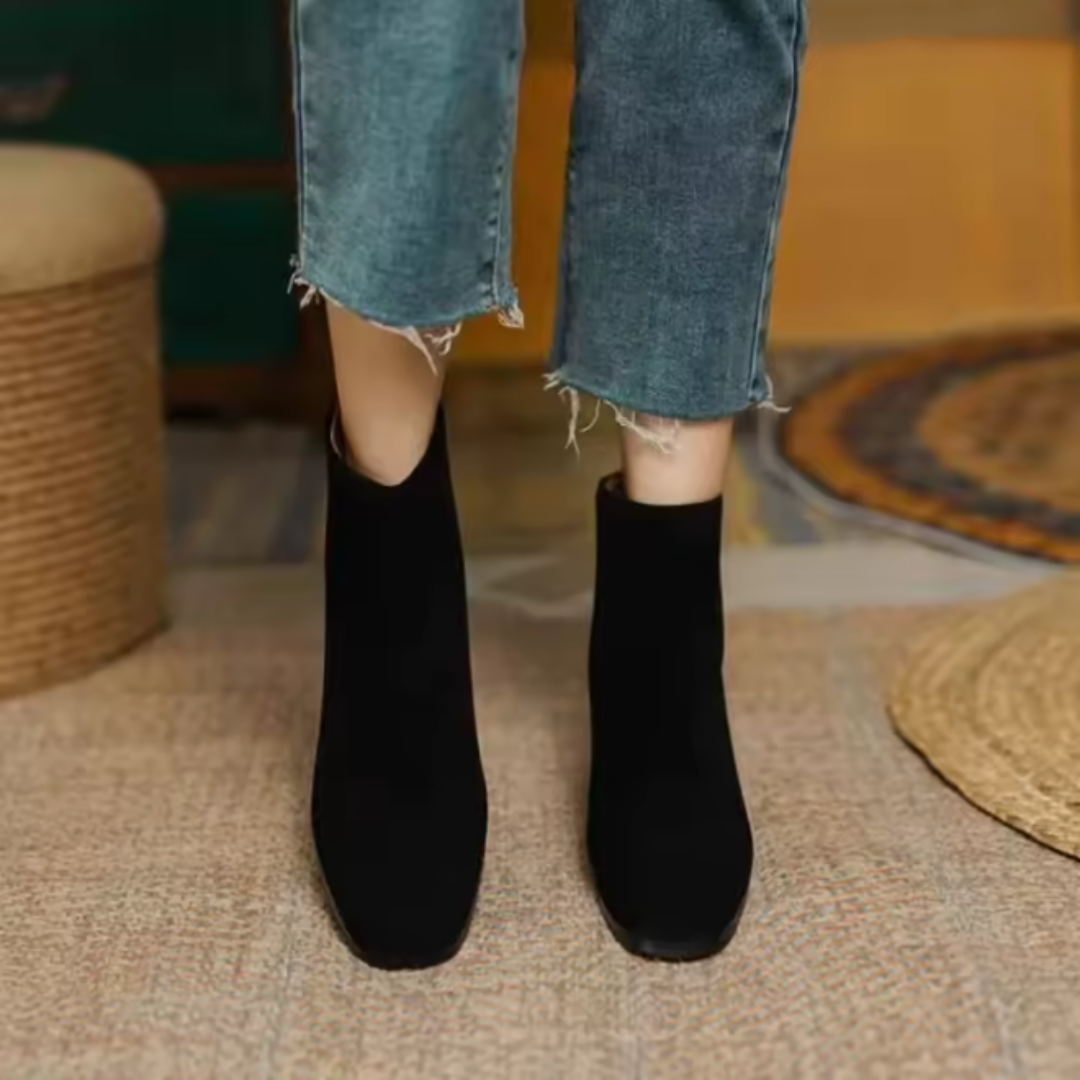 Livia | Stivaletti in Suede con Tacco Medio