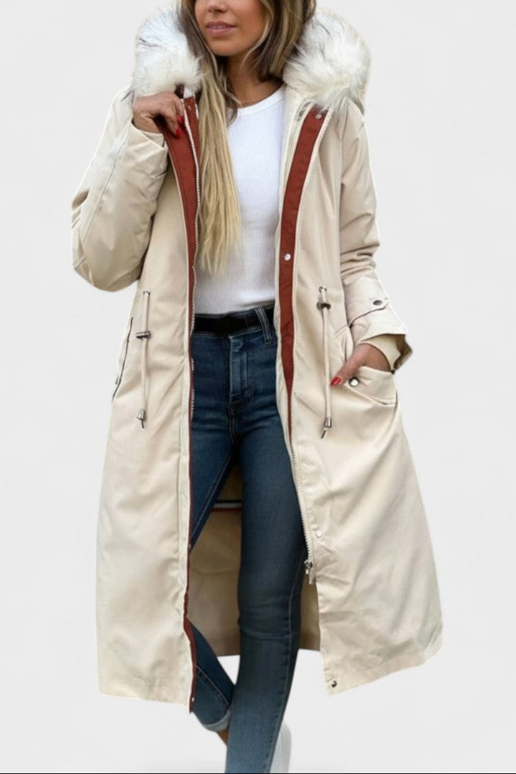 Almira | Cappotto Lungo con Cappuccio e Dettagli Chic